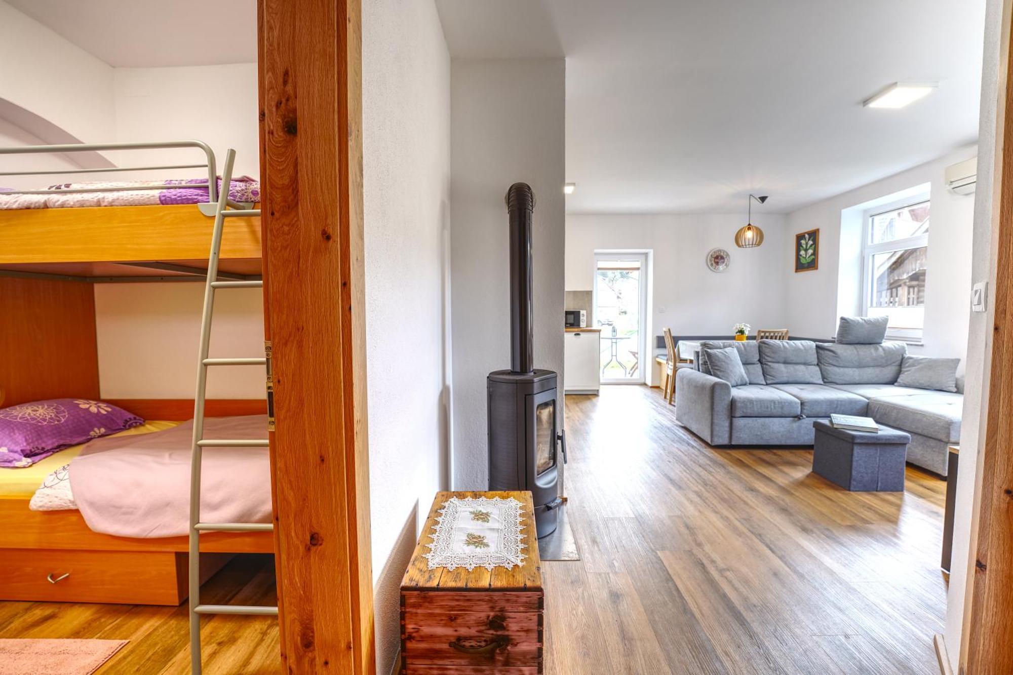 Apartma In Studio Jerca Ob Savi Бохин Екстериор снимка